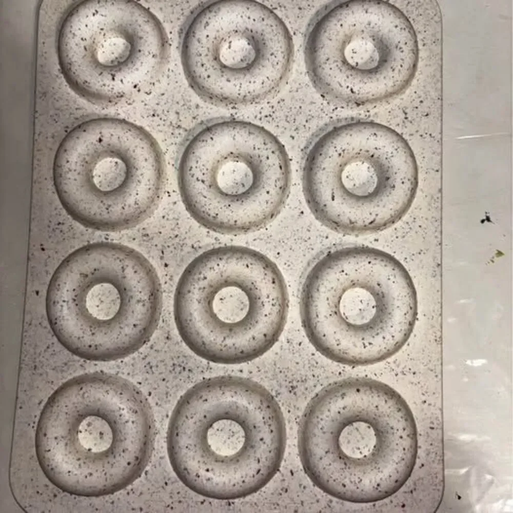 Trudeau 12-cavity silicone donut baking pan